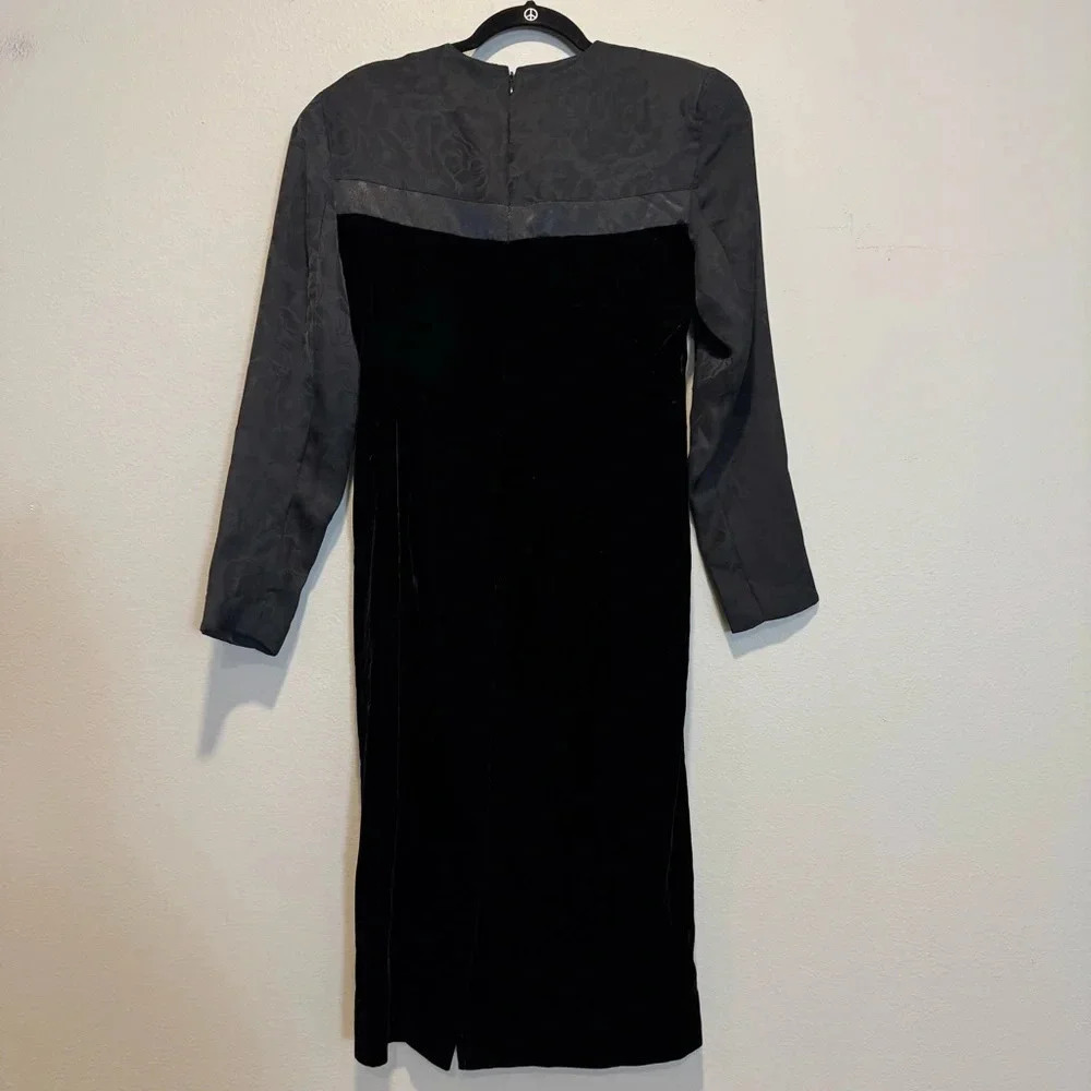Susan Bennett Vintage Dress Sheath Velvet Goth Witchy Classic 8 - Picture 2 of 7